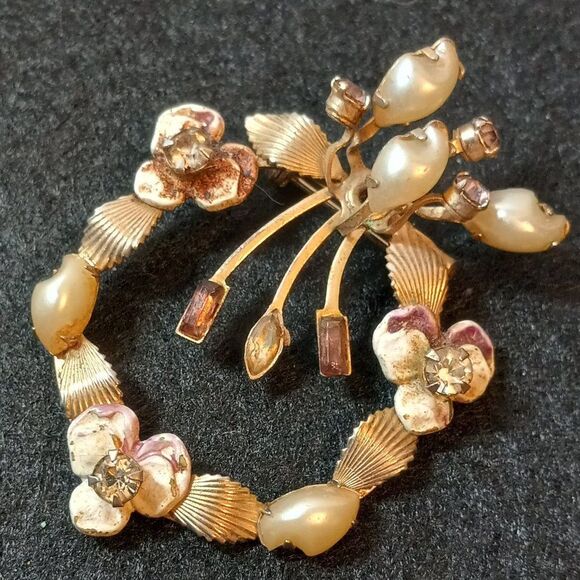 Vintage Faux Pearl Baby Teeth/Flower Brooch - Picture 1 of 4